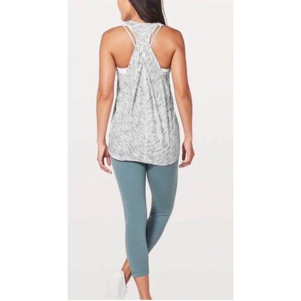 Lululemon Essentials Pleated Racerback Tank Top Sz‎ 6 Tiger Space Dye Hail White - Picture 2 of 8